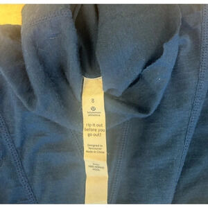 Lululemon turtleneck size 8  NWOT